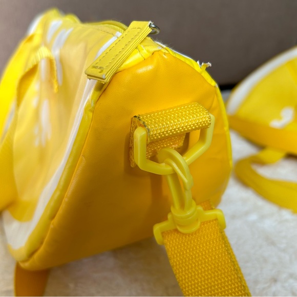 Disney Micky Mouse Lemon Wedge Insulated Cooler Bag - Picture 11 of 12